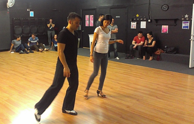 sticlo dance company